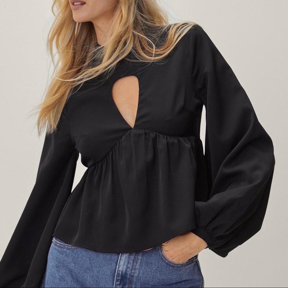 NWT Nasty Gal Long Sleeve Peplum Blouse Top Black Open Back Size 4